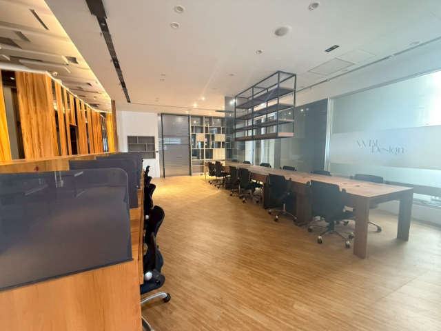 安平角窗電梯燙金店面