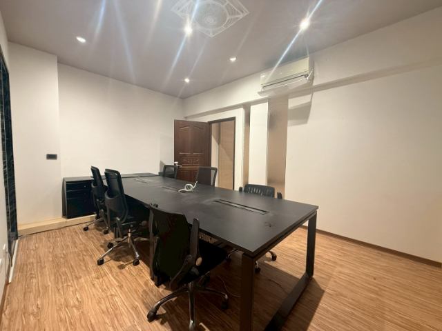 安平角窗電梯燙金店面