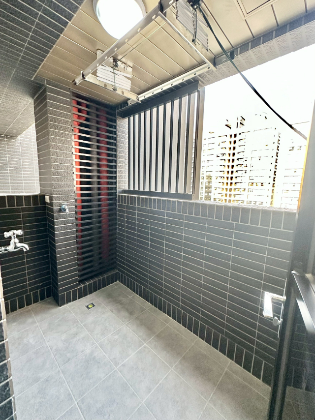 高鐵世界仁兩房簡配含車位