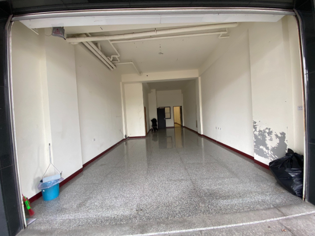 正永大路1F金店