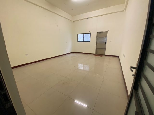 正永大路1F金店