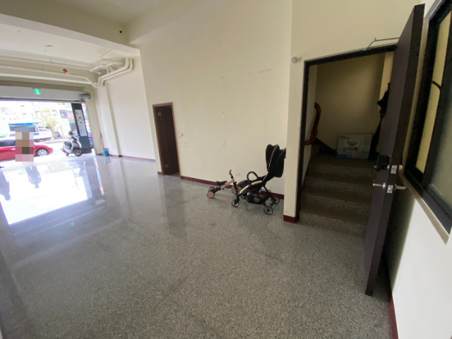 正永大路1F金店