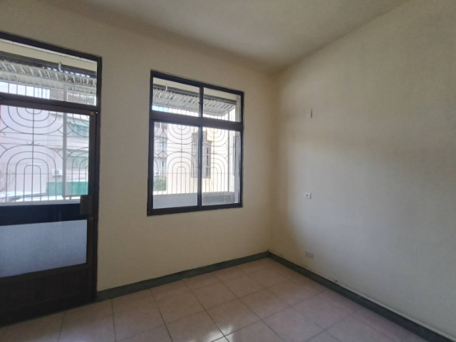 永康中正路整新透天