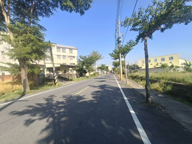 鄰鹽行重劃區農地